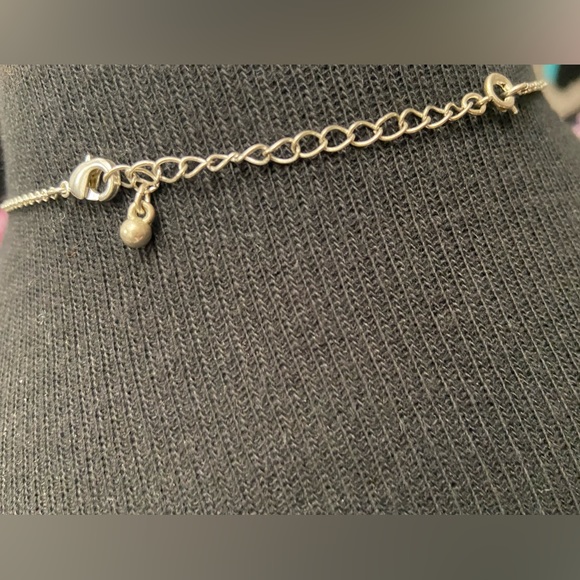 Vintage Pearl & FLOWER necklace with RHINESTONES White with silver chain - Picture 7 of 10